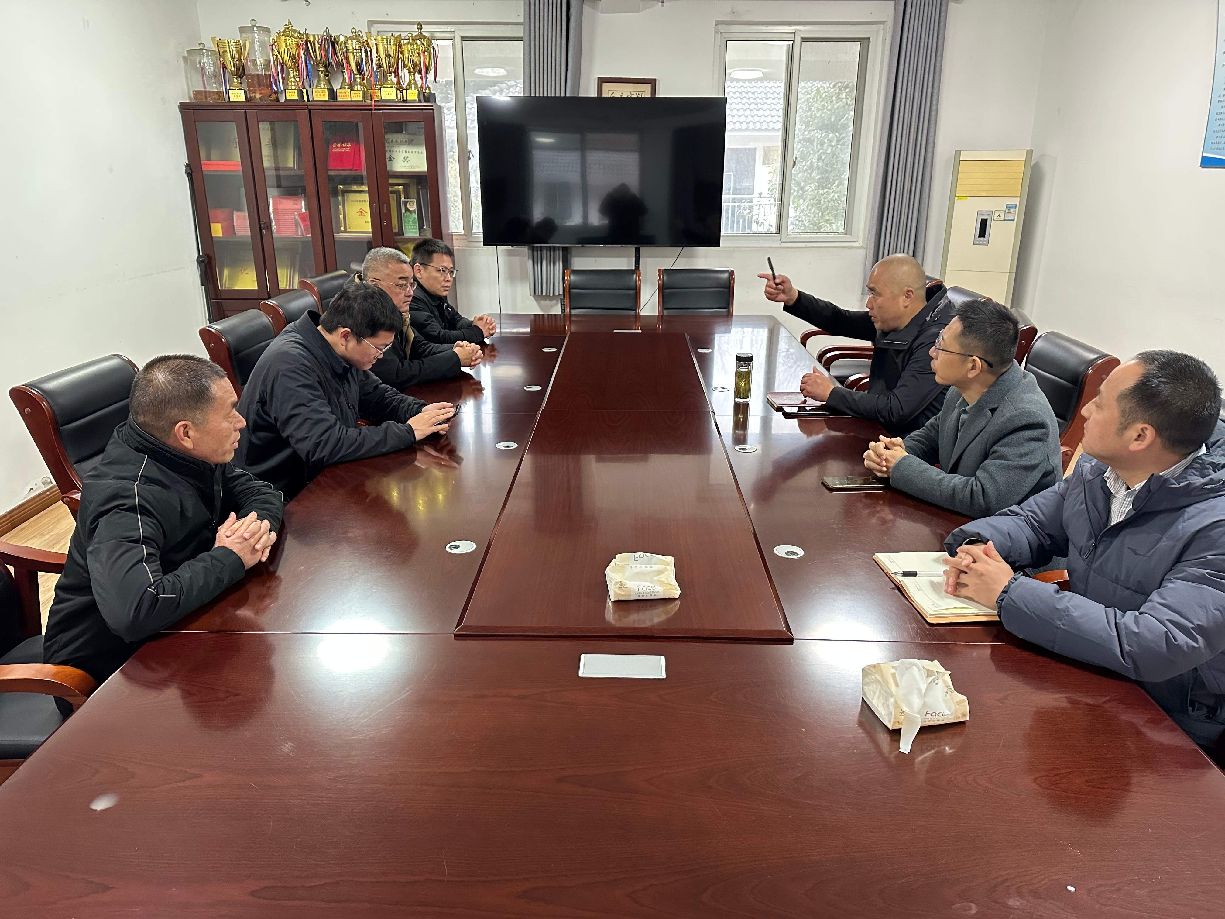 安慶市洪鋪鎮黨委書記查昊帶隊赴高